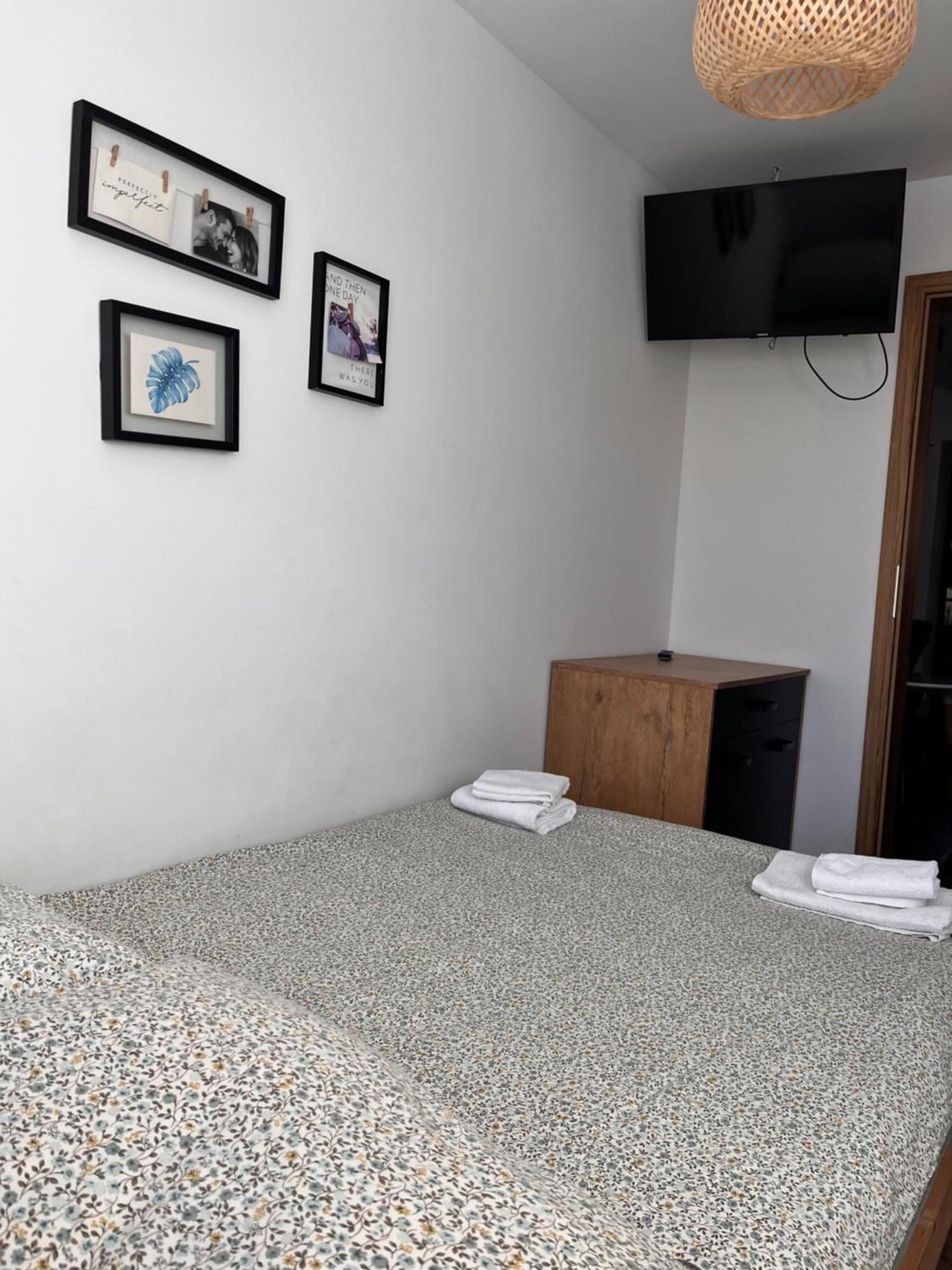 Apartament Numer 1, Dwie Sypialnie Dwa Lozka Ожиш Екстер'єр фото